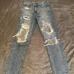 American Eagle distressed jeans